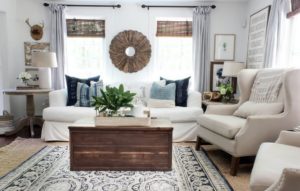 Summer Living Room Decor from Rooms For Rent blog