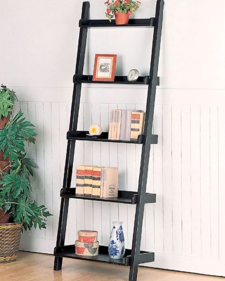Casual Bookcases & standing Shelves