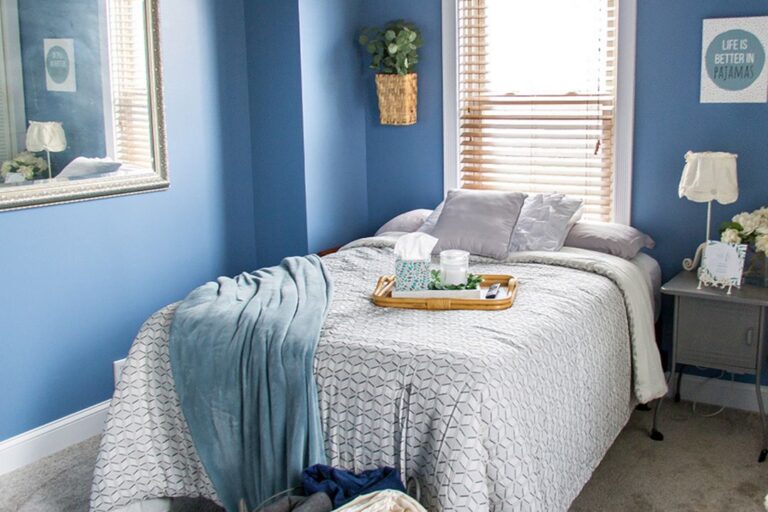 Small Guest Bedroom Ideas on a Budget via Tonya Staab