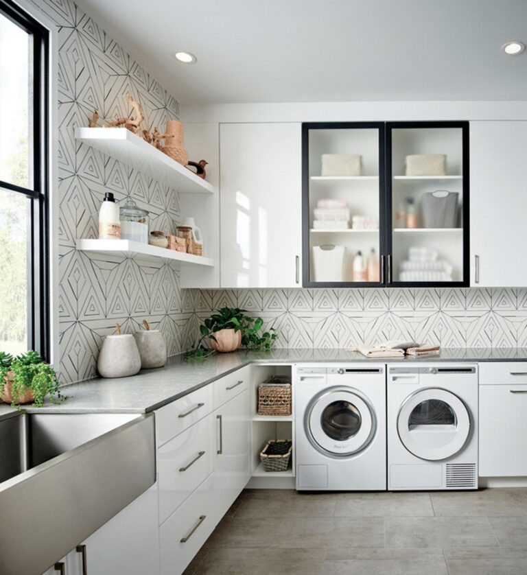 White Laundry Room Interio via Innovate Home
