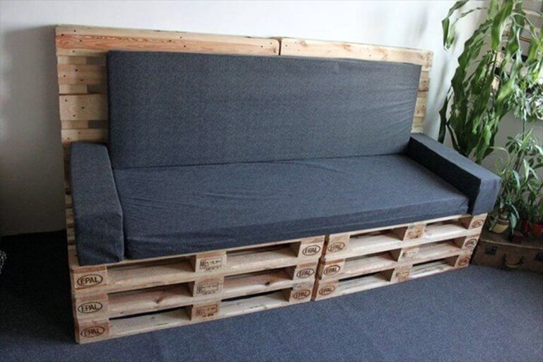 repurposed pallet sofa