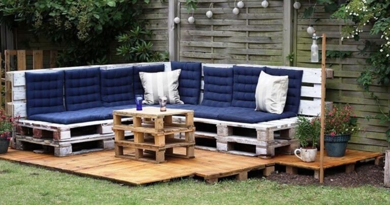 Pallet Outdoor Furniture Ideas for Patio
