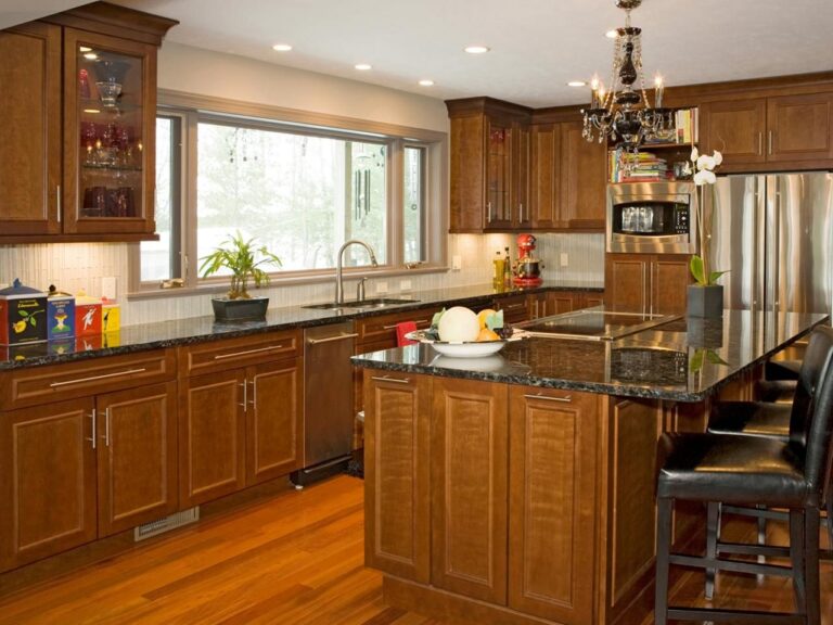 Solid Wood Cabinets