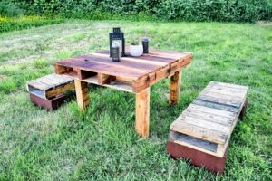 Wooden Pallet Outdoor Table