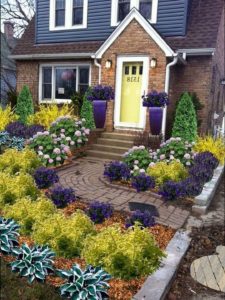Lovely Small Front Yard Landscaping ideas