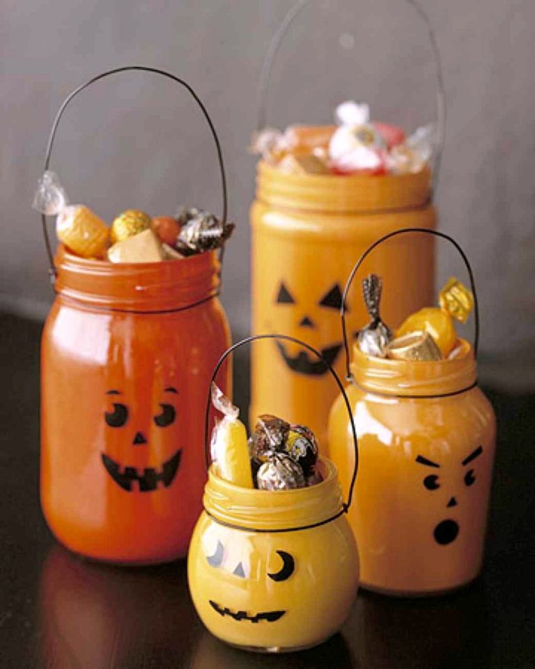 Creepy Halloween Mason Jar Crafts