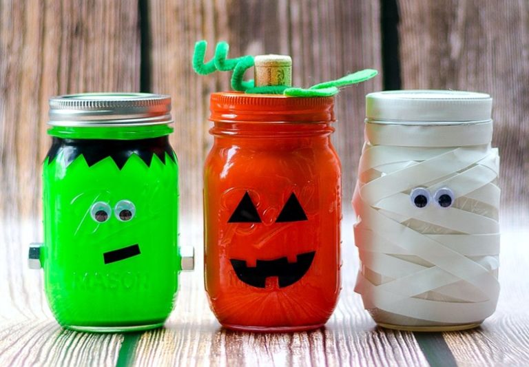 Halloween Mason Jar Craft