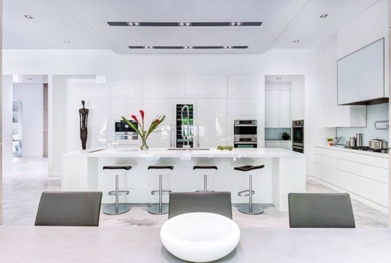 Luxury Kitchen Designs Combining With a White Interior