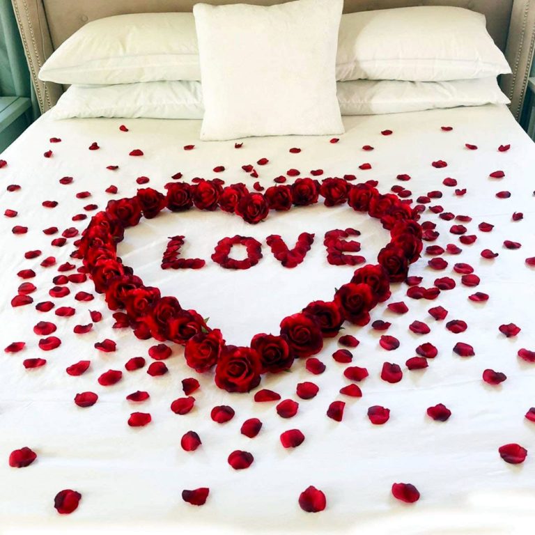 Romance Petals Bed Decor