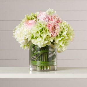 Beautiful Flower Arrangment for Spring