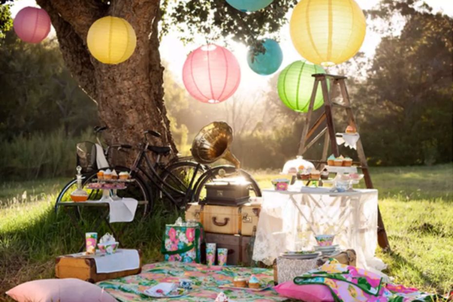 Colorful Spring Outdoor Party Decor