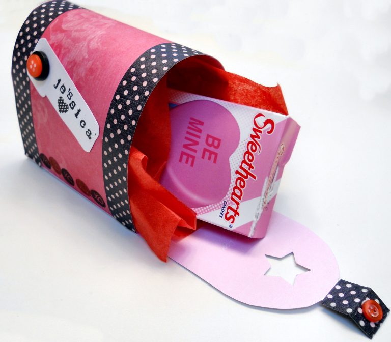 Easy Paper Valentines Mailbox