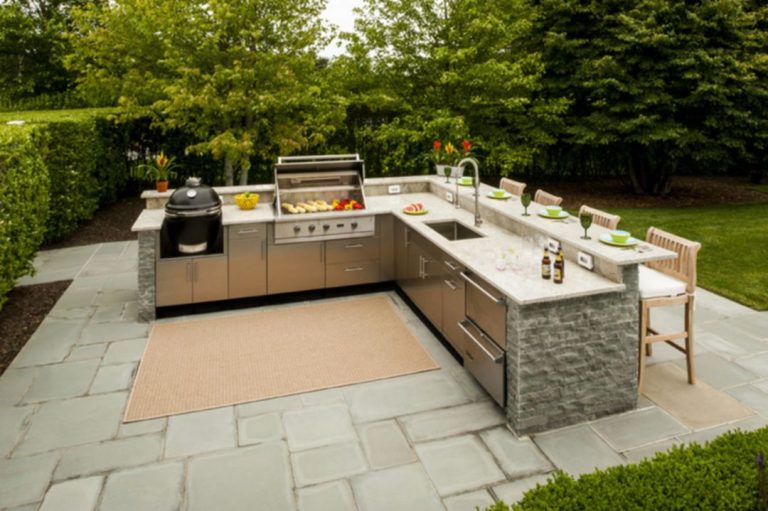 L-Shaped Design for Backyard Outdoor Kitchen